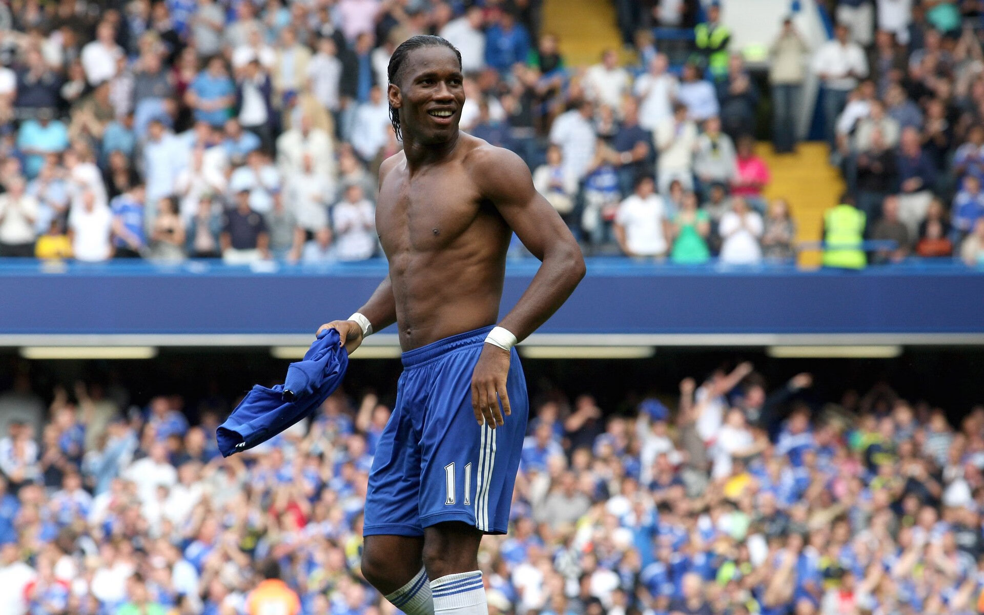 开云体育登录-西甲国家德比之夜，法比尼奥彻底打爆防线，一战封神震撼足坛！